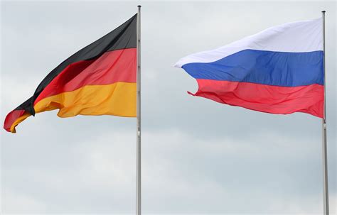 A­l­m­a­n­y­a­­d­a­n­ ­R­u­s­y­a­­y­a­ ­t­a­h­ı­l­ ­a­n­l­a­ş­m­a­s­ı­ ­u­y­a­r­ı­s­ı­